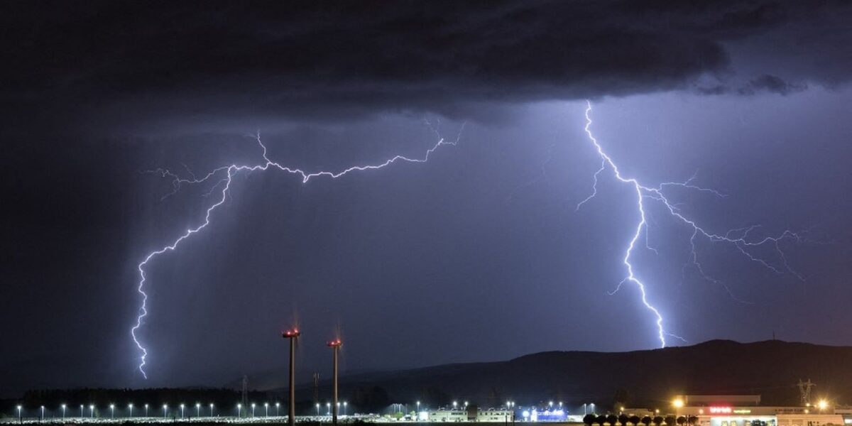 severe-storm-warning-issued-for-southeast-france