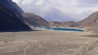 tourism-drop-gilgit-baltistan-climate-change-conflicts