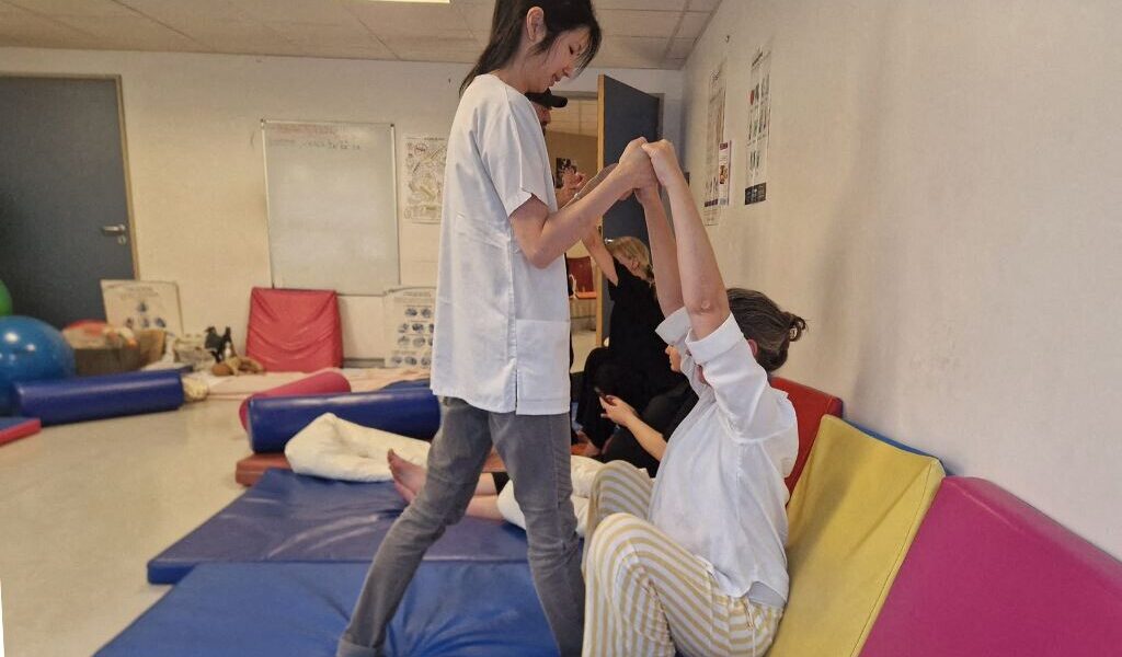 france-top-maternity-hospital-le-bluets-care-midwives