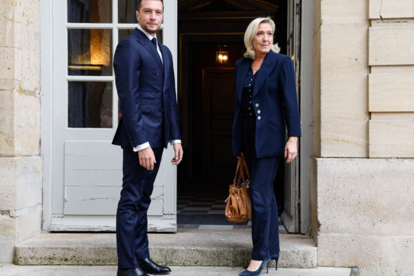 اعتماد کا ووٹ: جوڑن بارڈیلا اور مارین لی پین کی ملاقات میں ‘معجزہ نہیں ہوا’