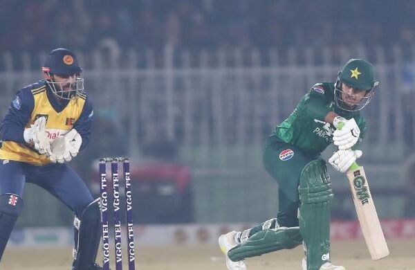 پاکستان نے سری لنکا کو شکست دے کر ٹی20 سہ ملکی سیریز کا فائنل جیت لیا