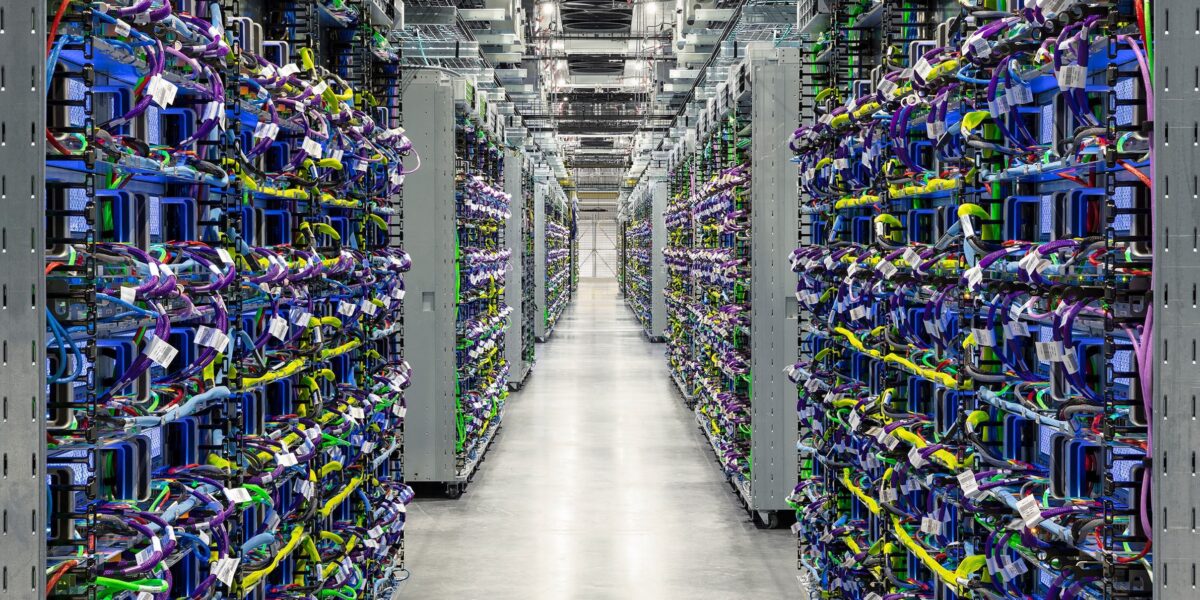 Google's Gemini 3 AI Model Trained Without NVIDIA Chips, Shaking Industry