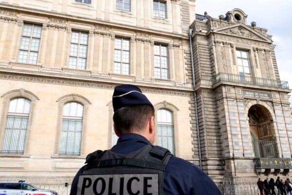 لوور میوزیم کی تاریخی چوری: چوتھے مشتبہ ملزم پر مقدمہ درج