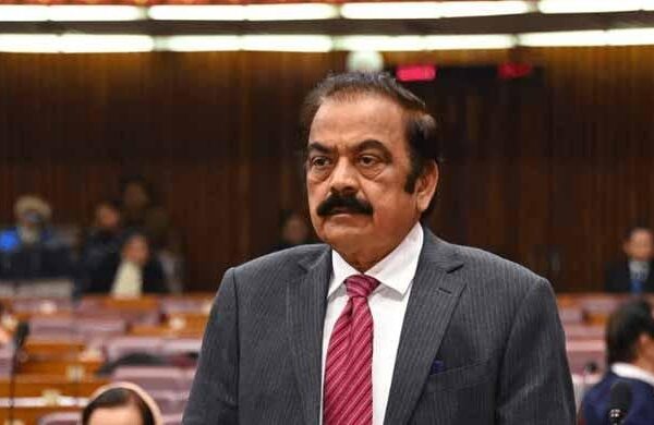 رانا ثناء اللہ کا ماضی میں ملک کو نقصان پہنچانے والوں کے احتساب کا عندیہ