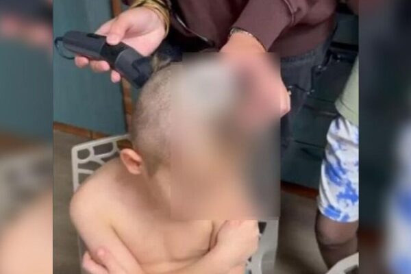 پیرس: بچوں کی فلاح کے ادارے میں 8 سالہ بچے کے سر منڈوانے پر تحقیقات کا آغاز