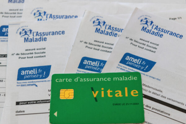 فرانس میں صحت انشورنس کا نیا نظام: بیماری کی چھٹیوں پر اب ہوگا ریموٹ کنٹرول
