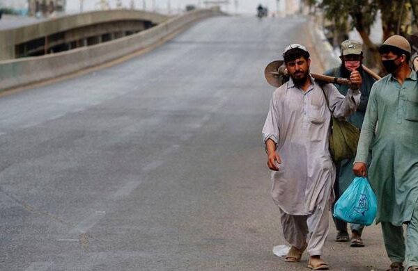 پنجاب میں ٹریفک آرڈیننس کے خلاف ٹرانسپورٹرز کی وہیل جیم ہڑتال، گفتگو آج