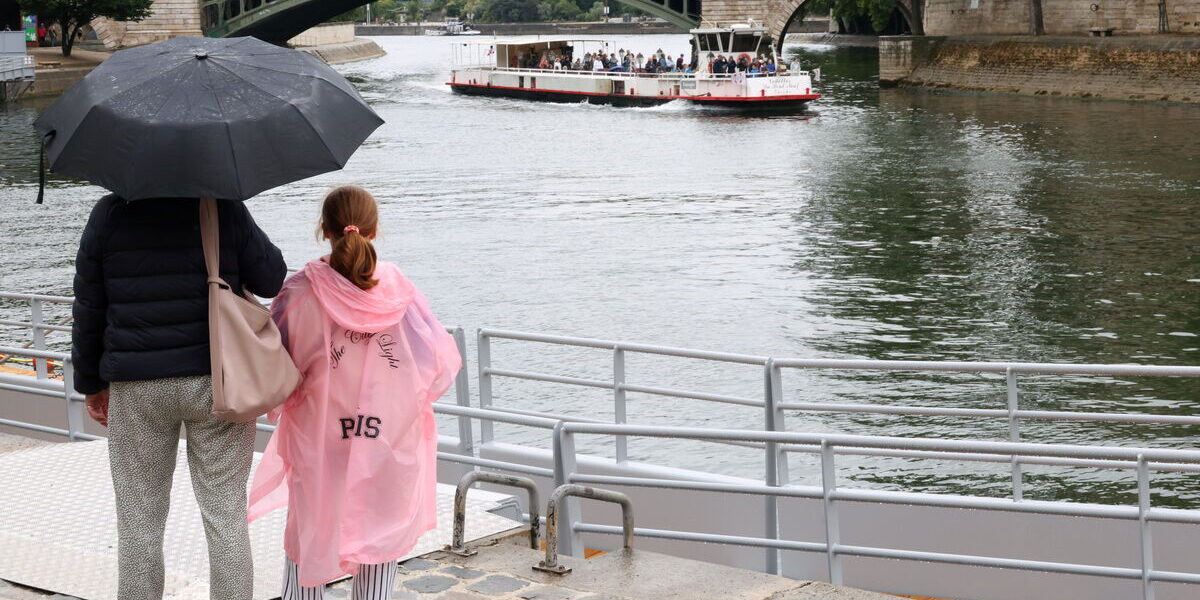 Week's Weather: Mild Temperatures Under Often Grey Skies