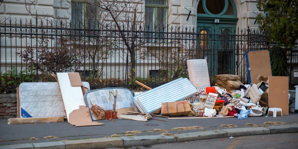 World's Dirtiest Tourist Cities Ranking: Paris in Top 5