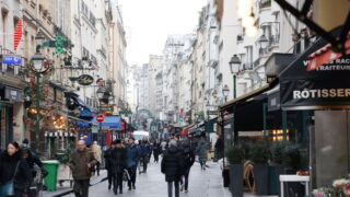 France Sees Drop in Asylum Claims, Rise in Deportations in 2025