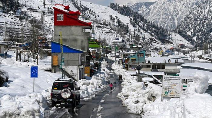 Pakistan Braces for Widespread Rain and Snowfall from Tonight