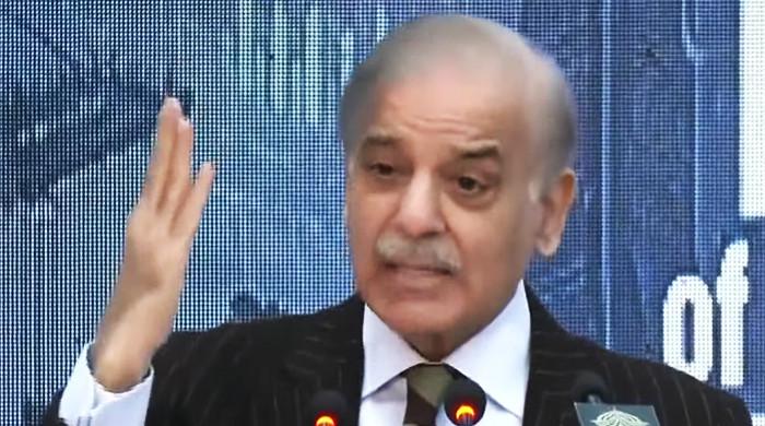 PM Shehbaz Cuts Power Tariff for Industries by Rs4.4 per Unit
