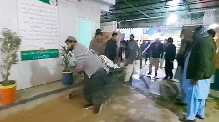 Suicide Blast at Wedding in Pakistan Kills Seven, Targets Peace Leader