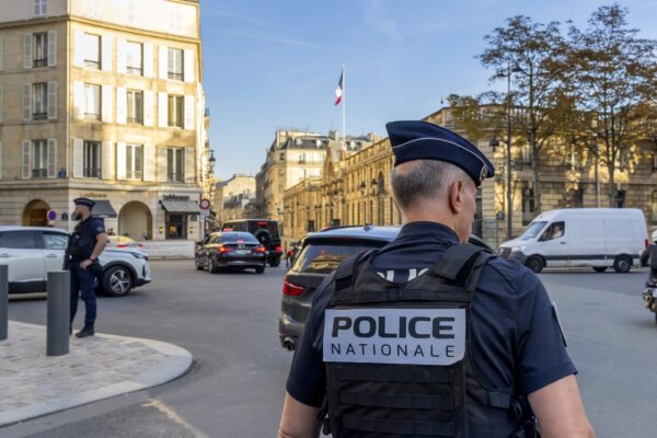 صدری محل کے قریب کوکین کا بادشاہ: پیرس کے محفوظ ترین علاقے سے منظم اسمگلنگ کا انکشاف