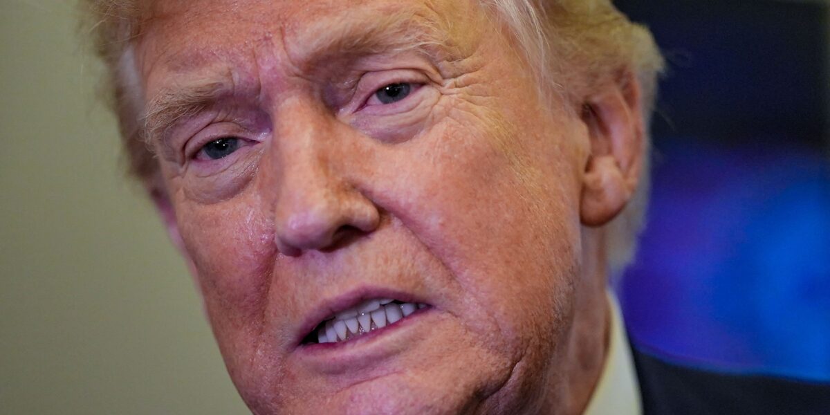 Trump's Retreats: A President Under Pressure Ahead of Midterms