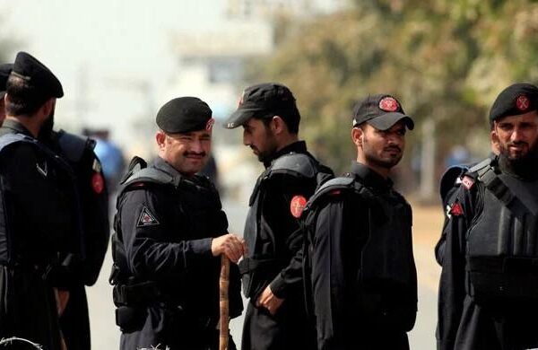 کراک میں ایمبولینس پر دہشت گرد حملے میں تین ایف سی اہلکار شہید