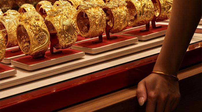 Gold Prices Fall in Pakistan Despite Global Market Rebound