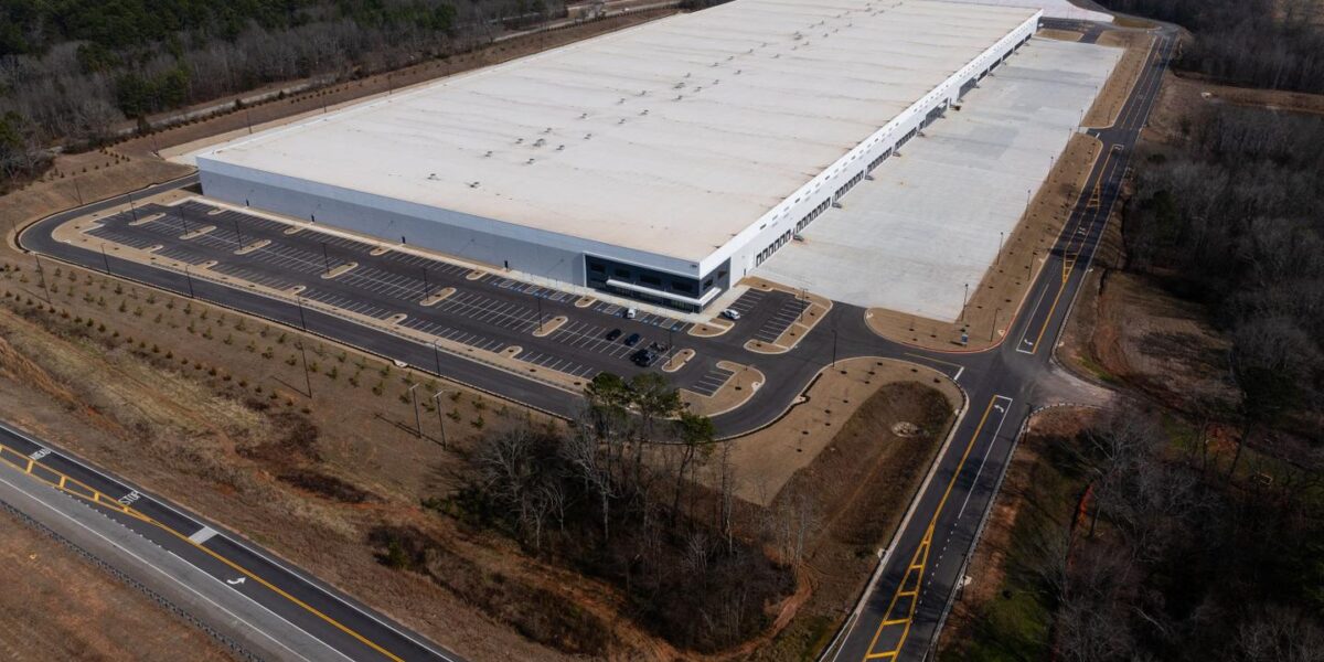 ICE Plans $38 Billion Expansion of Migrant Detention Network