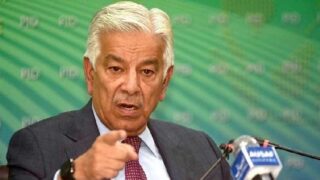 Pakistan's Defence Minister Warns Afghanistan Over Militant Harboring