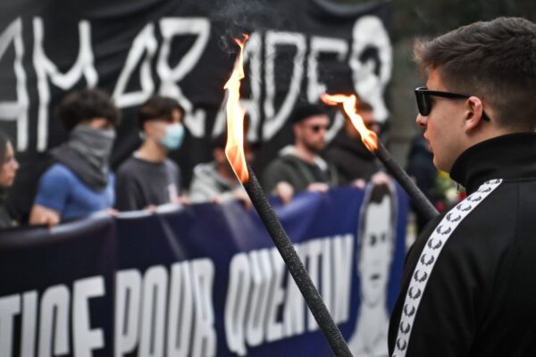 فرانس کے سیاسی منظر نامے پر خطرے کی گھنٹی: لیون میں انتہائی دائیں بازو کی ریلی نے تشویش میں اضافہ کر دیا