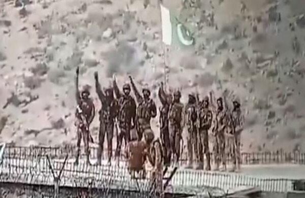 آپریشن غضب للہق: پاکستان نے افغان سرحد پر طالبان کے 27 چوکیوں کو تباہ کر دیا