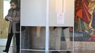 Portugal's Socialist Seguro Favored to Defeat Far-Right in Presidential Runoff