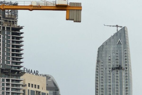 دبئی میں میزائل کی ویڈیو بنانے پر برطانوی سیاح پر سائبر کرائم کے مقدمات