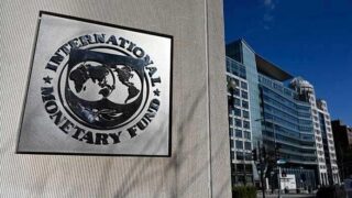 IMF Praises Pakistan's Progress, Flags Medium-Term Risks