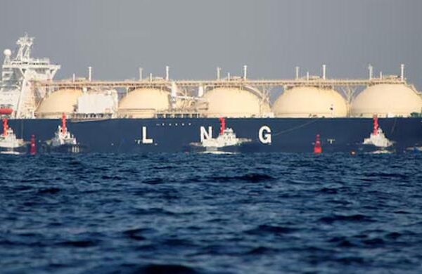 ایرانی میزائلوں کے بعد قطر کے ایل این جی پلانٹ بند، پاکستان میں گیس بحران کا خطرہ