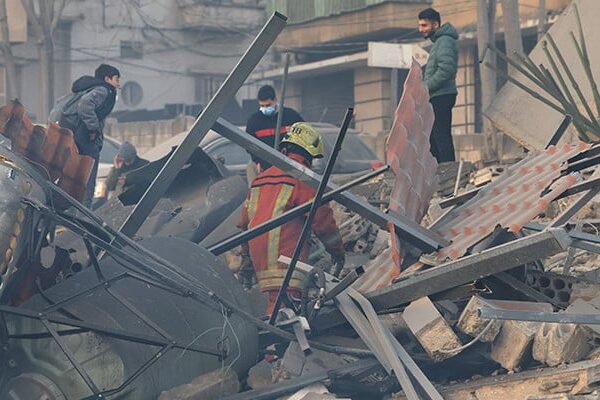 وسط مشرق میں جنگ کے شدت اختیار کرنے کے بعد پاکستان نے ثالثی کی پیشکش کر دی