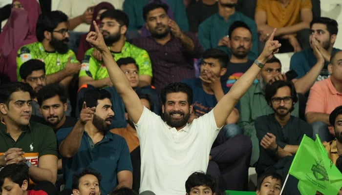 PSL Owners Urge PM to Allow Fans Back in Stadiums