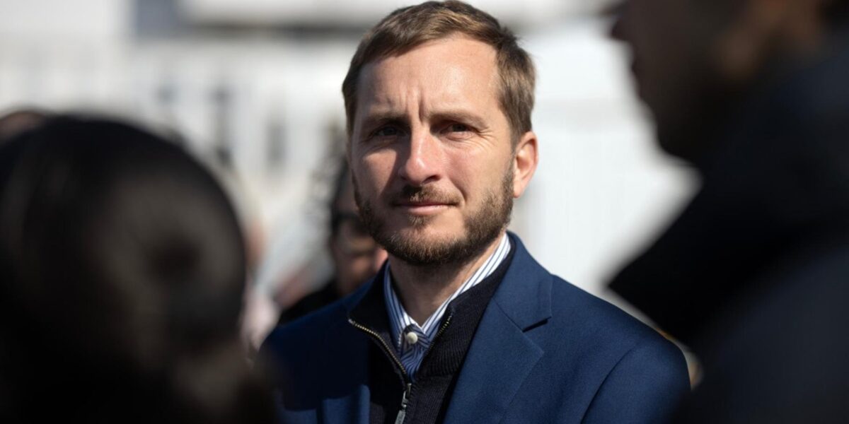 Toulouse Left-Wing Candidates Jeered at Merah Attack Memorial