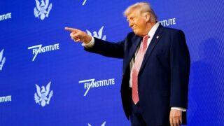 Trump Calls for Opening 'Strait of Trump' in Iran Peace Talks