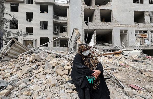 امریکہ اور اسرائیل کے حملوں کے بعد مشرق وسطیٰ میں جنگ، پاکستان نے سفارتی کوششیں تیز کردیں