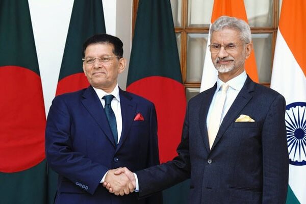 بنگلہ دیش کے وزیر خارجہ کا 2024 کے انقلاب کے بعد بھارت کا پہلا اعلیٰ سطحی دورہ