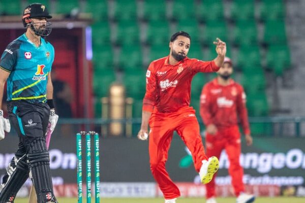 فہیم اشرف کا پی ایس ایل کو کیریئر بدلنے والا پلیٹ فارم قرار دینا، اسلام آباد یونائیٹڈ کی پلے آف امیدوں پر روشنی