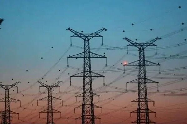 نیپرا نے تمام صارفین بشمول کے الیکٹرک کے لیے بجلی کی قیمت میں فی یونٹ 1.42 روپے اضافہ کر دیا