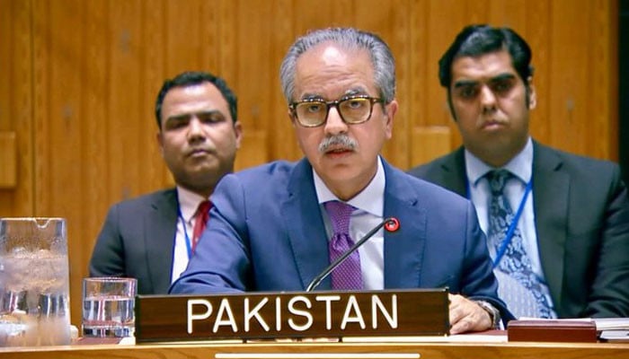 Pakistan Warns Hormuz Crisis Threatens Global Trade Stability