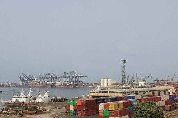 پاکستان نے ایران کے ساتھ تجارت کے لیے چھ ٹرانزٹ راستے طے کر دیے