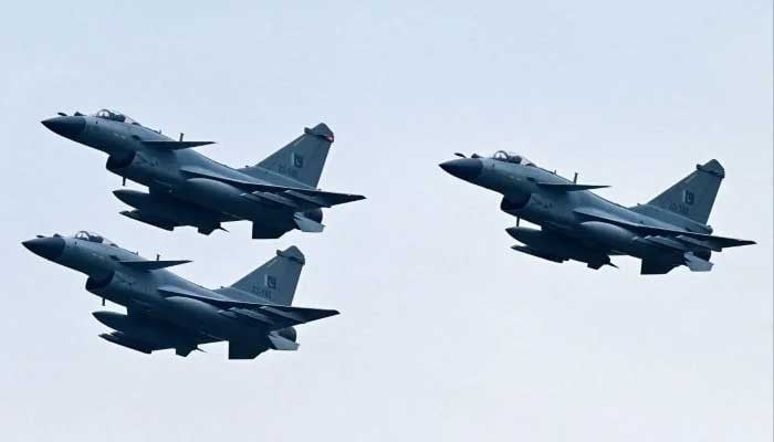 Pakistan Jets Escort Iranian Delegation Amid Israeli Threat Fears