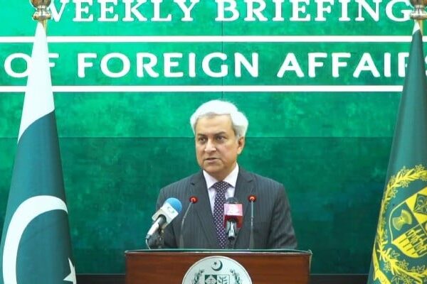 امریکہ اور ایران کے مذاکرات کی تاریخ پر قیاس آرائی سے گریز کی اپیل، بیرون ملک دفتر نے میڈیا کو مشورہ دیا