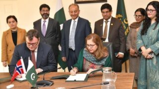 Pakistan Signs Historic Carbon Market Deal with Norway