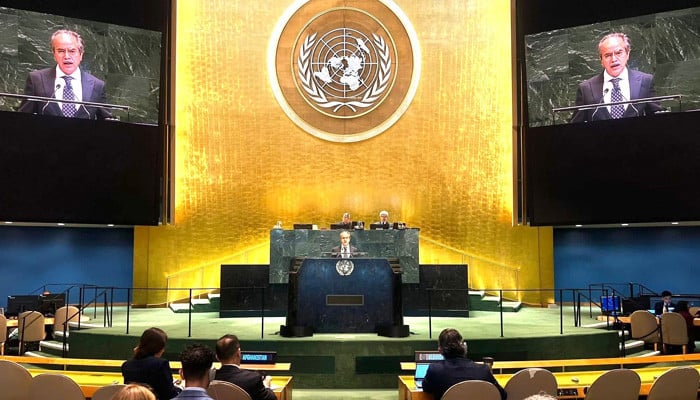 Pakistan Urges UN to Restore Strait of Hormuz Shipping