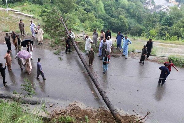 پاکستان کے بالائی علاقوں میں 16 اپریل سے موسلا دھار بارشوں اور تیز ہواؤں کی پیش گوئی