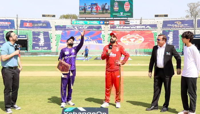 Quetta Gladiators Bat First vs Islamabad United in PSL 11 Clash