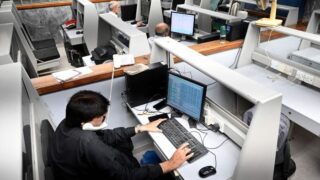 PSX Plunges as US-Iran Tensions, Oil Surge Rattle Markets