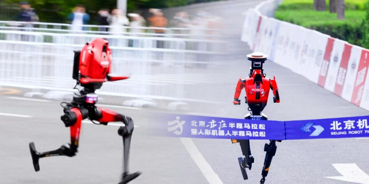 Humanoid Robots Shatter World Record in Half-Marathon