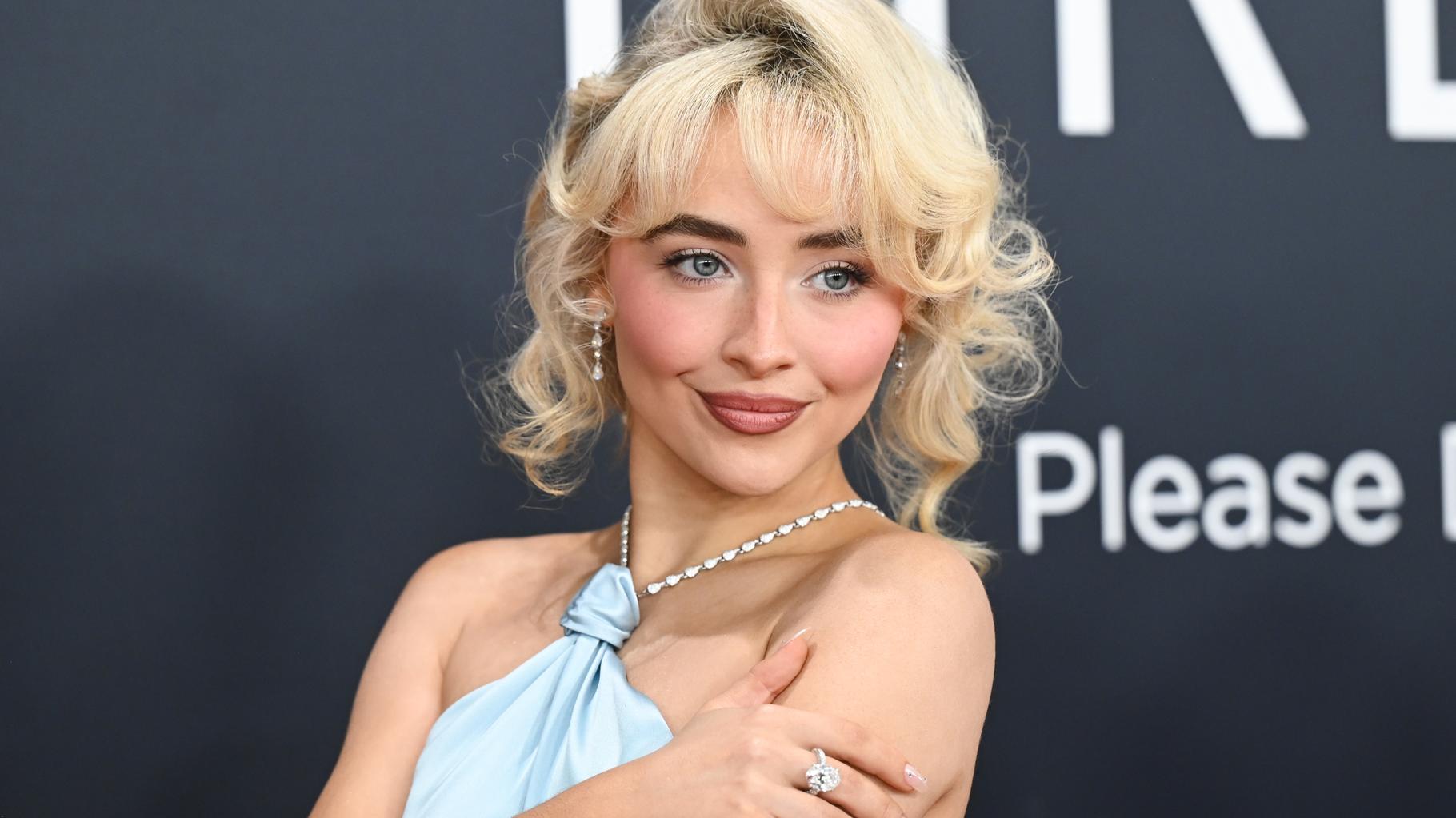 Sabrina Carpenter's 'Sabrinawood' Transforms Coachella 2026 Opening Night