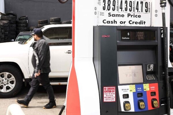 امریکی وزیر توانائی کا انتباہ: پیٹرول کی قیمتیں اگلے سال تک تین ڈالر فی گیلن سے اوپر رہ سکتی ہیں