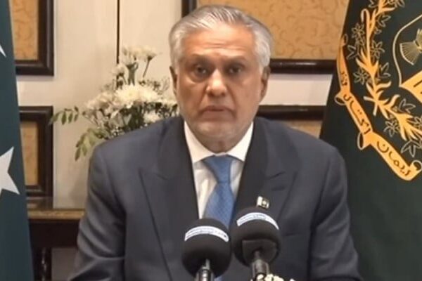 امریکہ اور ایران کے درمیان اسلام آباد مذاکرات اختتام پذیر، دار نے جنگ بندی برقرار رکھنے پر زور دیا